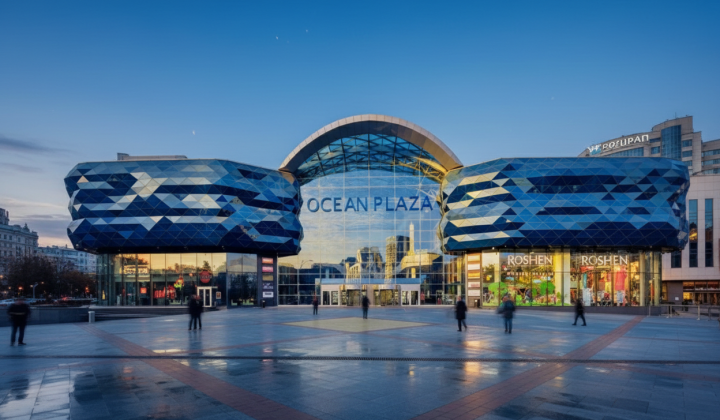 Ocean Plaza up for auction: fate of the Rotenberg's mall