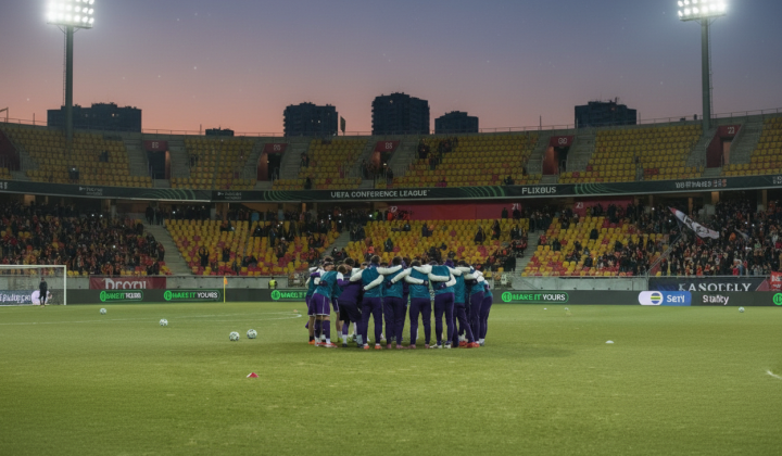 Fiorentina and Lech - winners of the first round