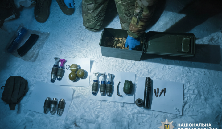 Напад із гранатою на поліцейських у Сторожинці