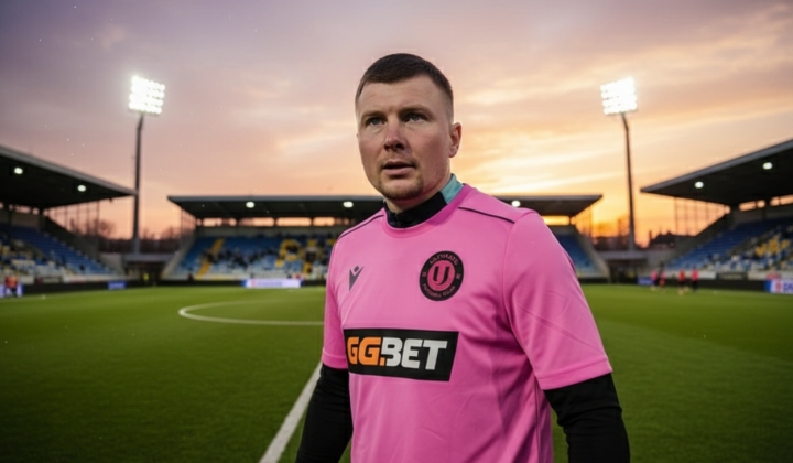 Footballer received card for language