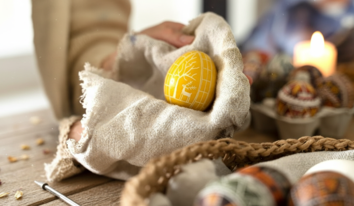 Ukrainians celebrate Easter 2026 on different days