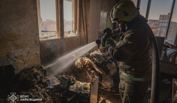 Fire in Kharkiv high-rise building: woman jumped out of window