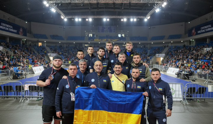 Українські спортсменки на подіумі