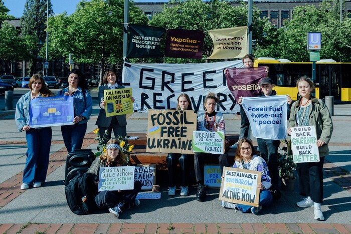 В Берлине украинские активисты требовали перейти на зеленую энергетику