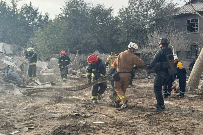 Под завалами разрушенного дома в Днепре обнаружено четвертого погибшего