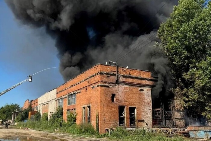 Пожар в цехе в Химках