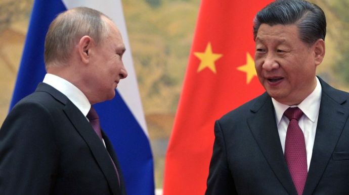 Сі Цзіньпін запропонує Путіну допомогу в ухиленні від санкцій – ISW 