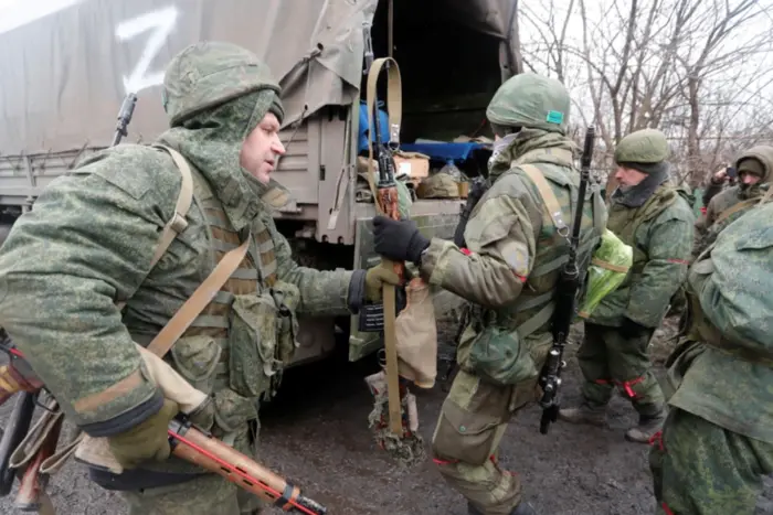 Зображення складу росіян із боєприпасами