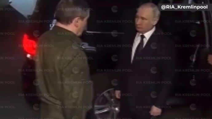 Путин ночью заехал в штаб в Ростове и передал 