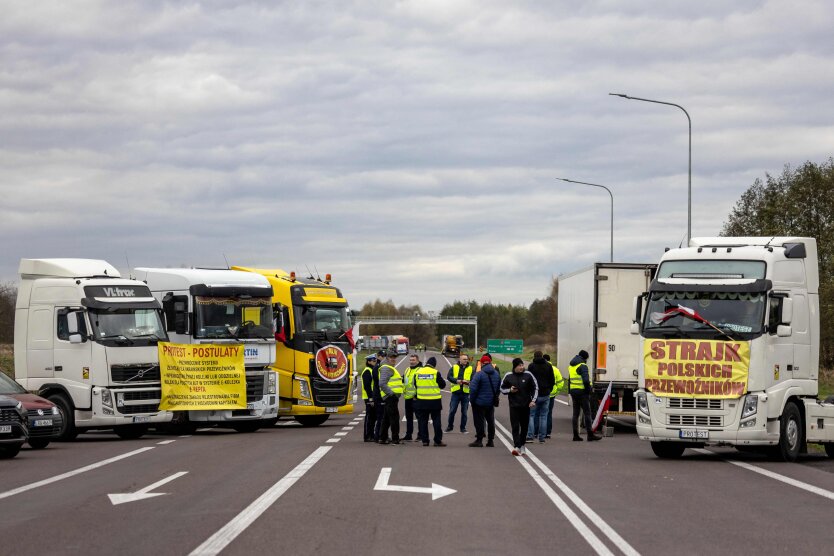 Польские перевозчики начали увольнять водителей: в чем причина