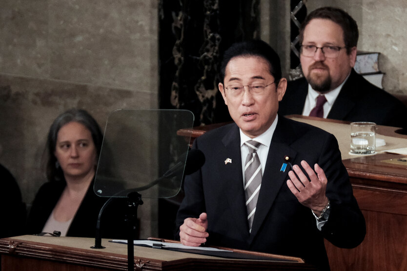 Прем'єр Японії закликав конгресменів США підтримати Україну