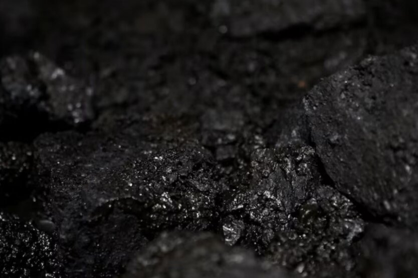 Китай імпортує вугілля з Росії