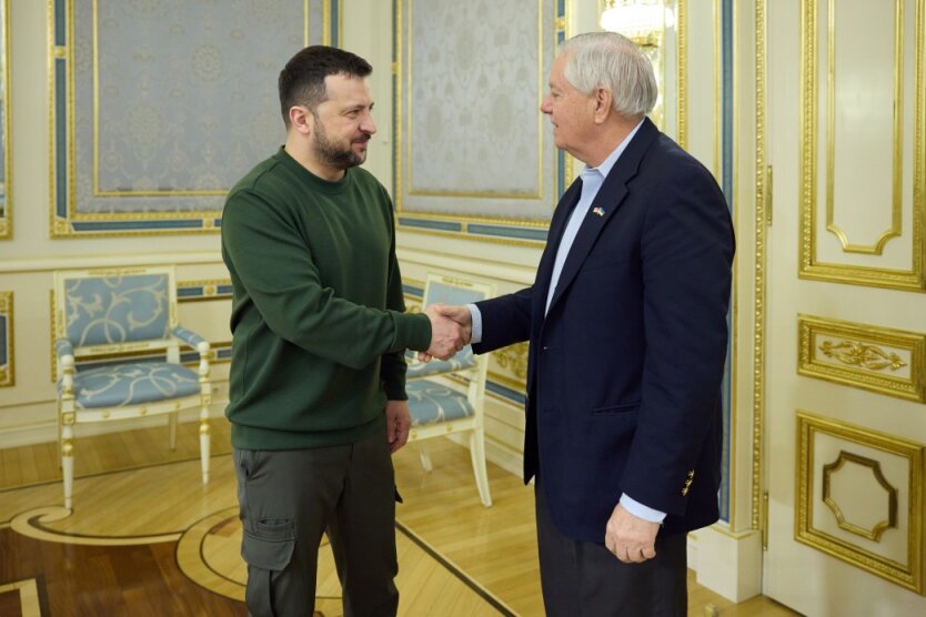 Зеленський зустрівся із сенатором Гремом: обговорили допомогу Україні