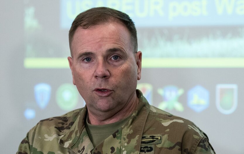 Ходжес припустив, що війська НАТО можуть робити в Україні