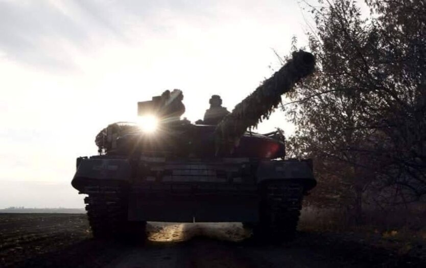 Ворог штурмує позиції Сил оборони