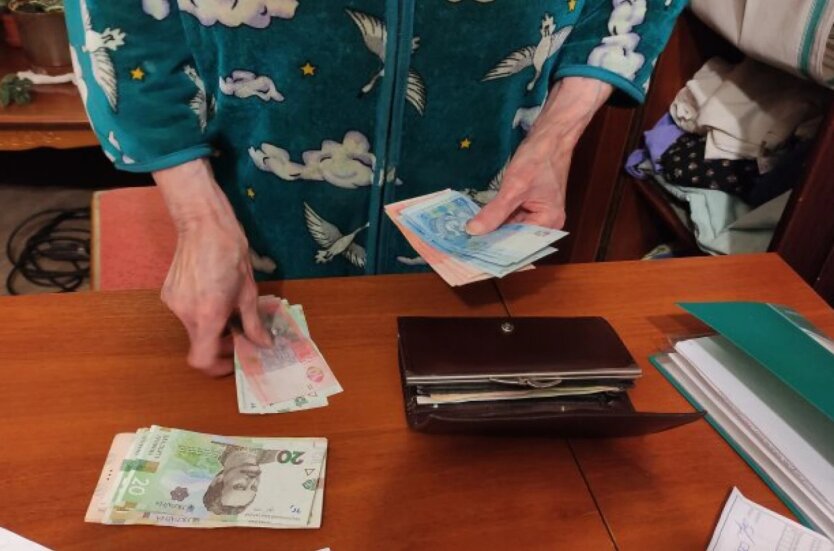 Пенсіонери в очікуванні підвищення пенсій