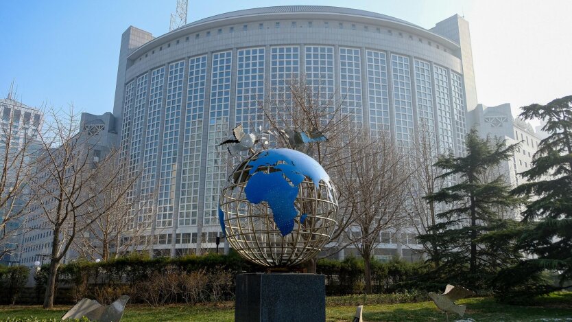 У МЗС Китаю зробили цинічну заяву після звинувачень у військовій допомозі РФ