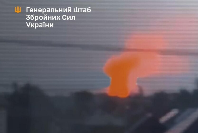 Ракетні удари по російських складах
