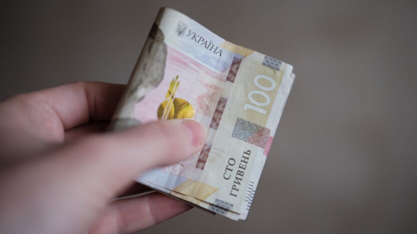 Украинцы могут докупить страховой стаж для пенсии: ПФУ подсказал, как это сделать