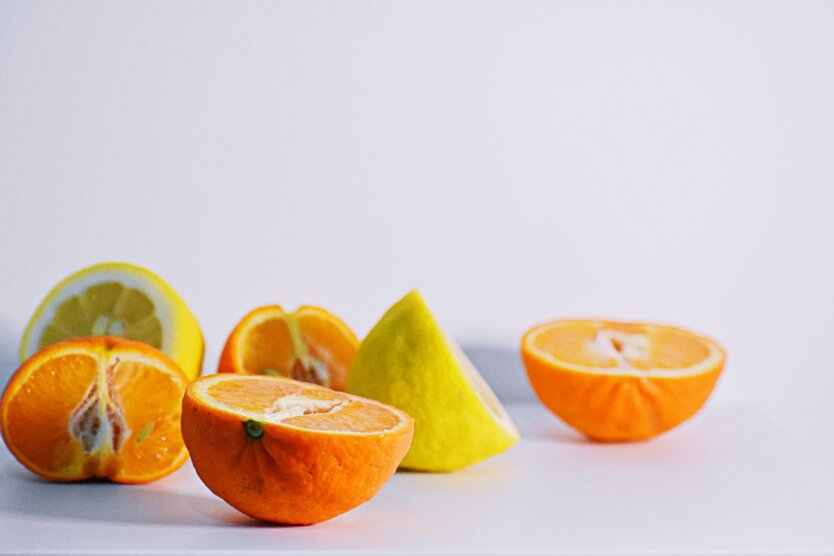 Ціни на цитрусові злетіли: скільки коштують апельсини, мандарини та лимони в Ашан, Метро та Варус