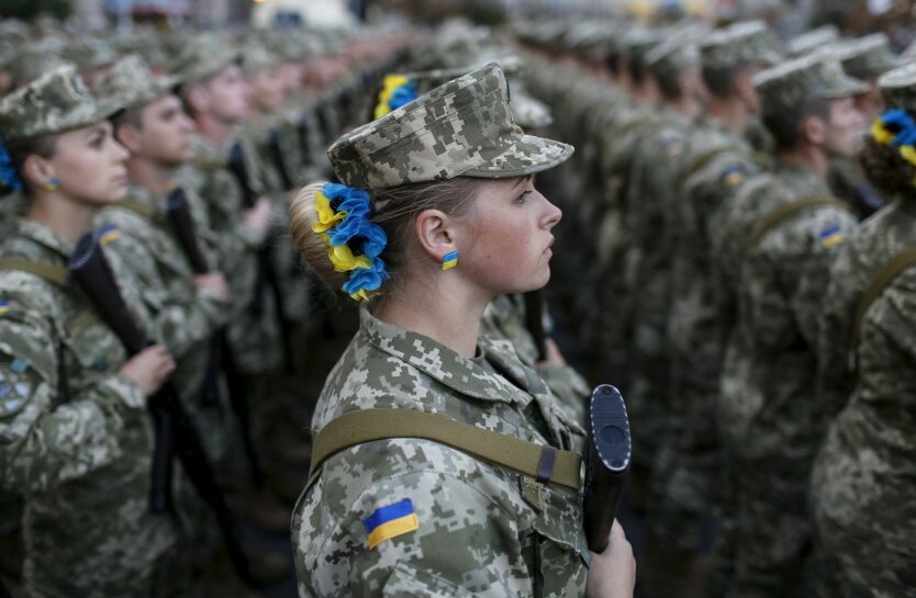 Жінки, що беруть участь у військовому обліку