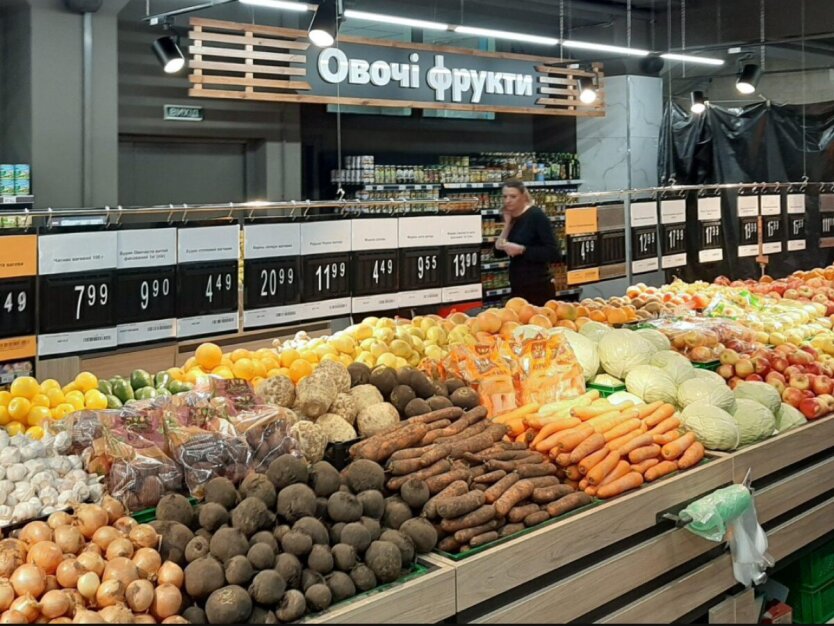 Українцям показали, як змінилися ціни на картоплю, капусту та моркву за місяць та за рік