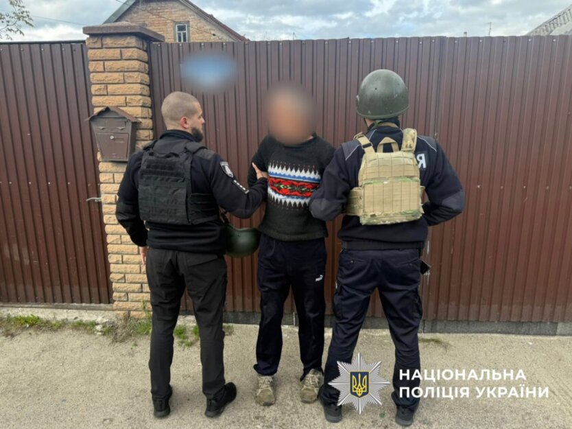 Полицейский инспектор расследует инцидент в Борщаговке