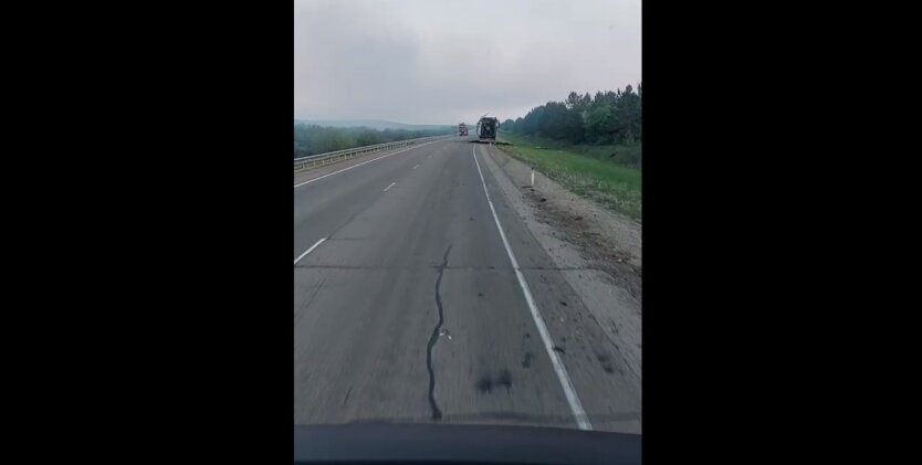 Фура с украинскими дронами во время взрыва