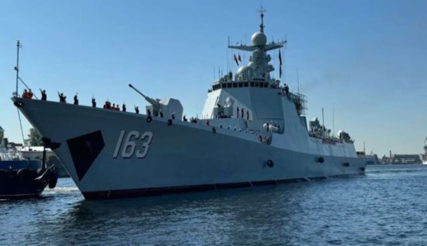 США та Китай морська гонка озброєнь