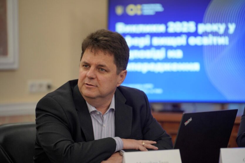 Студенты работают по специальности