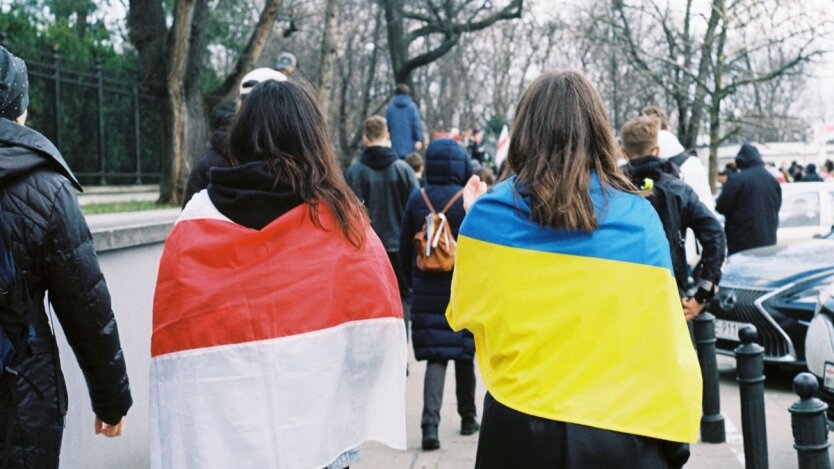 Українцям розповіли, як отримати житло у Польщі з 1 липня: куди звертатися