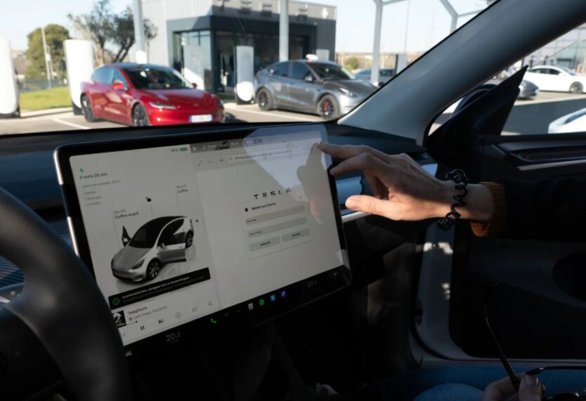 Tesla с худшими продажами во Франции